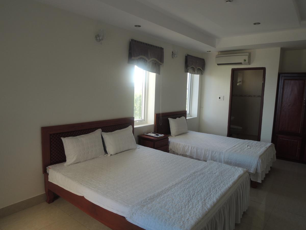 Ngan Ha Hotel Dong Hoi Exterior foto
